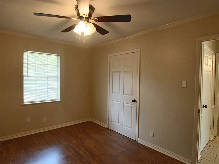316 Clemson Dr — Photo 18