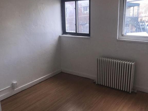 3rd image of 115 Brinton Ave