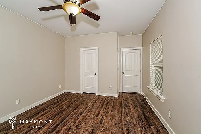245 Hathaway Ln — Photo 8