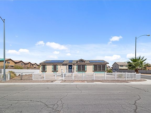 3rd image of 6312 Sabora Ave