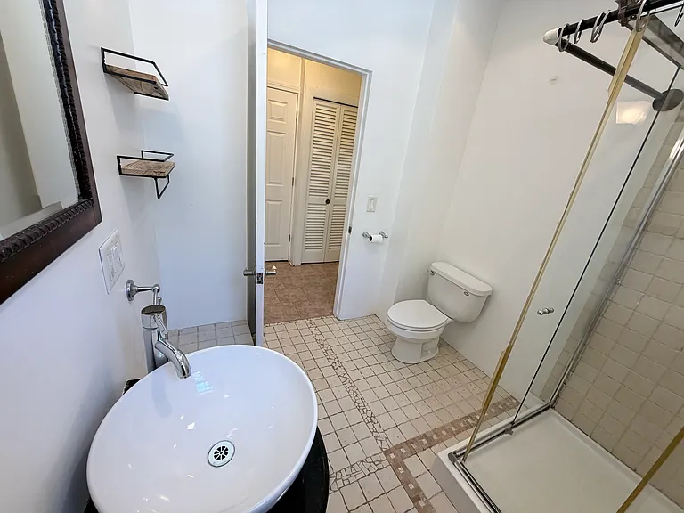 81 Linden Ave #2 — Photo 7