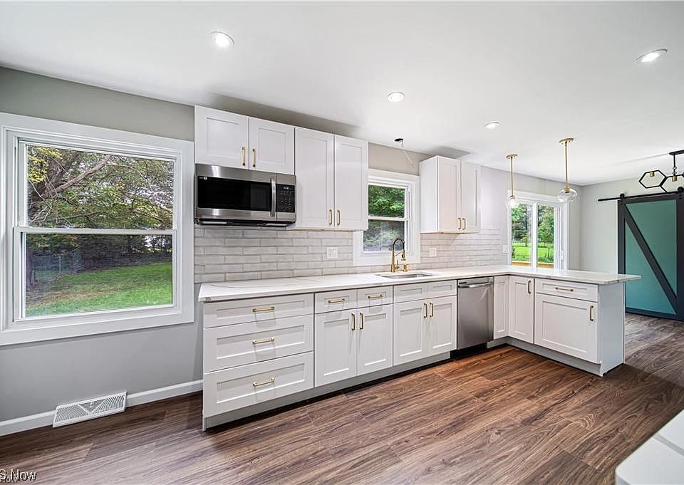 6766 Eastgate Dr, Mayfield Village, OH 44143 Zillow