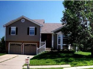 300 W Calico Dr, Raymore, MO 64083