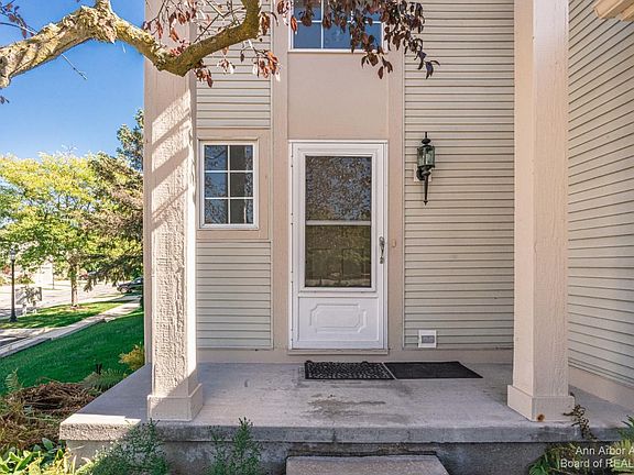 2nd image of 691 Liberty Pointe Dr