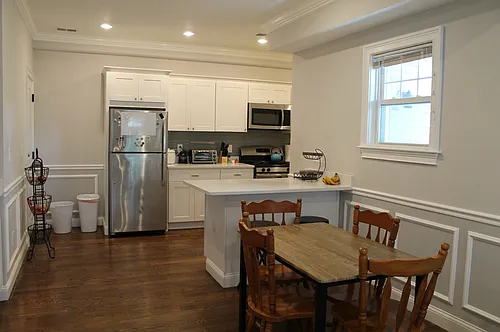34 Circuit St #1A Photo 1