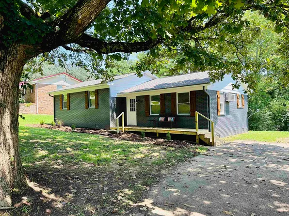 331 Shanna Dr, Selmer, TN 38375