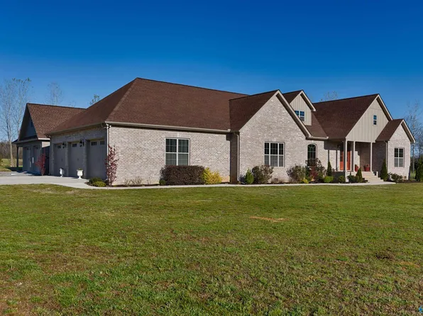 35 McCutcheon Rd, Somerville, AL 35670