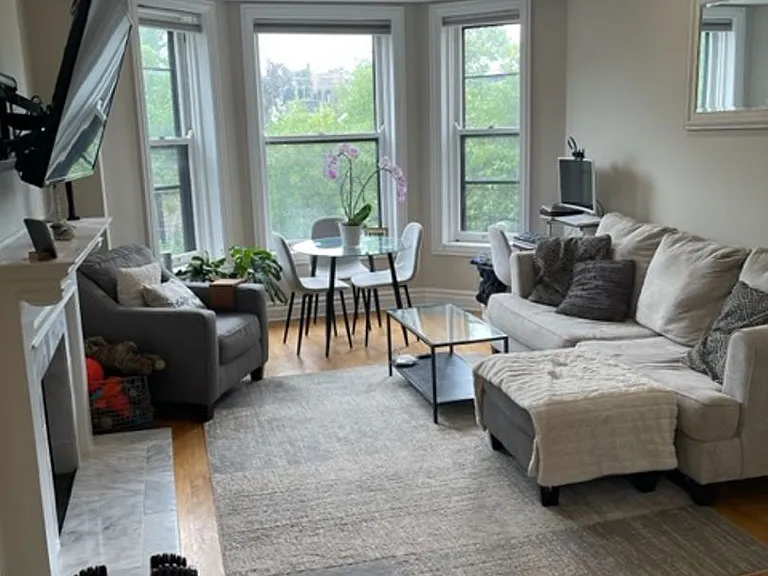 1701 N Crilly Ct #3W — Photo 3