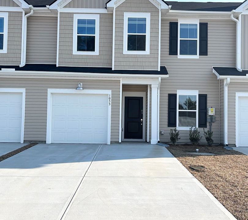 1st image of 1053 Arborwood Dr SW
