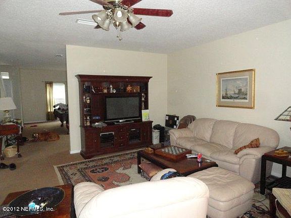5th image of 12587 Woodfield Circle W