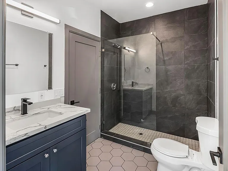 827 1/2 Centennial St — Photo 27