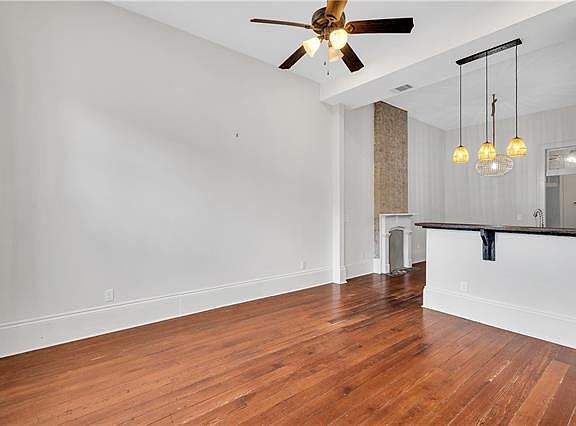5th image of 347 Olivier St