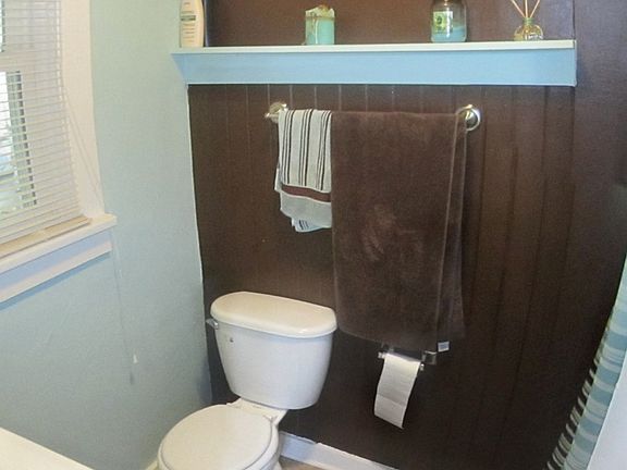 Bathroom Unit 1