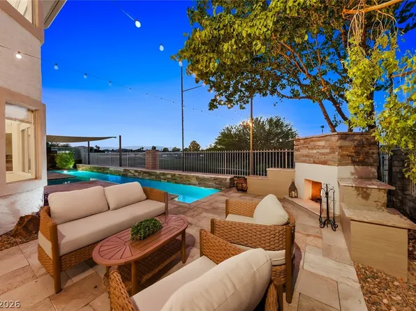 2438 Tour Edition Dr, Henderson, NV 89074
