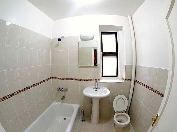 5th image of 71 Ocean Pkwy APT 2E
