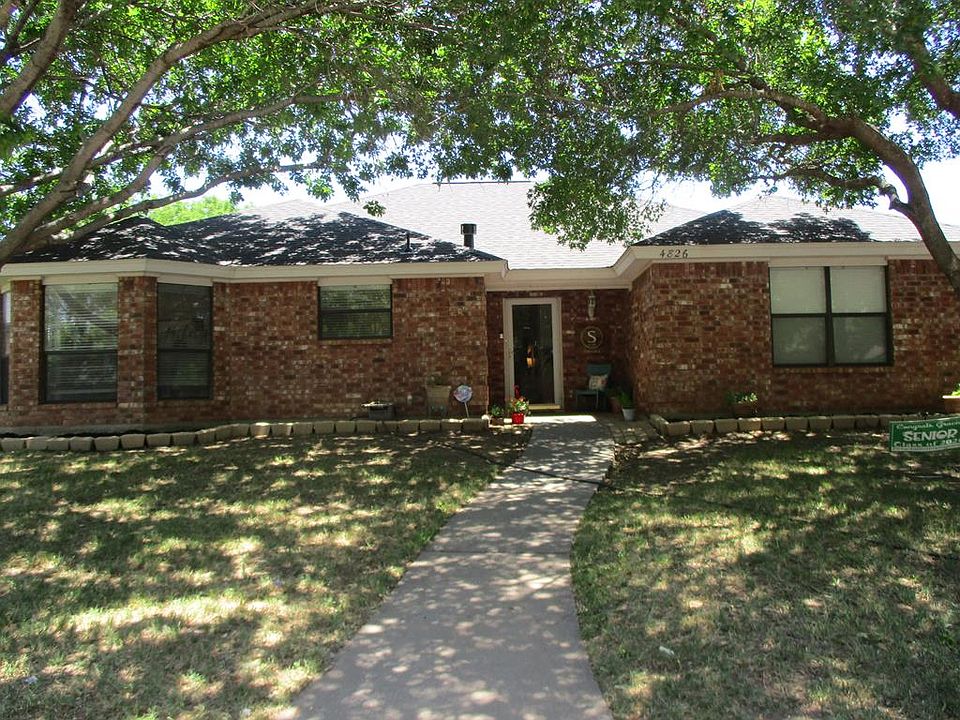 1st image of 4826 Scarlett Oak Dr