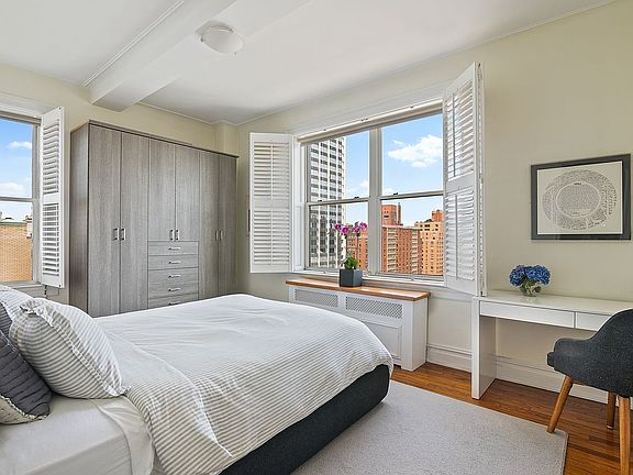 3rd image of 145 W 86th St APT 15C