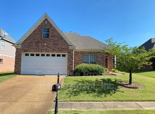 10120 Lynham Dr, Cordova, TN 38016