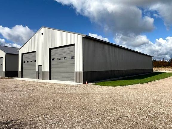 5th image of 5605 Commerce Blvd