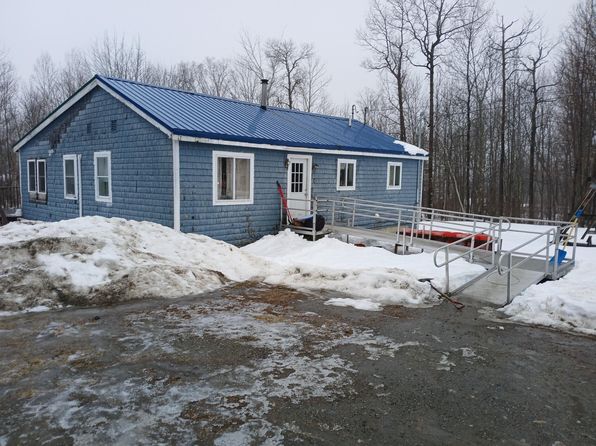 104 Loop Road S, Searsport, ME 04974