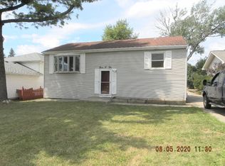 1N302 West St, Wheaton, IL 60187