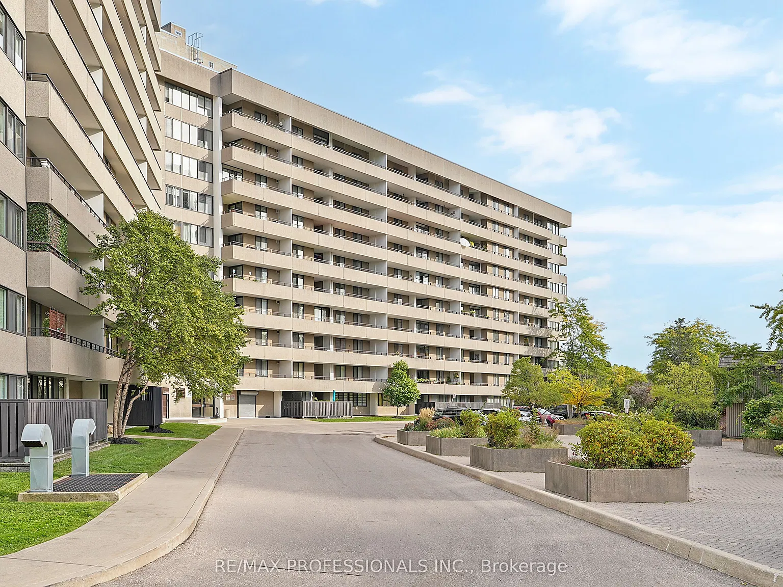 3 bed, $3,200 — Photo 1
