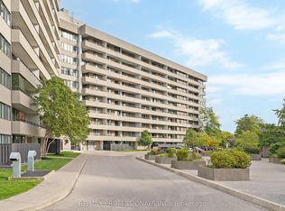 1320 Mississauga Valley Blvd #510, Mississauga, ON L5A 3S9