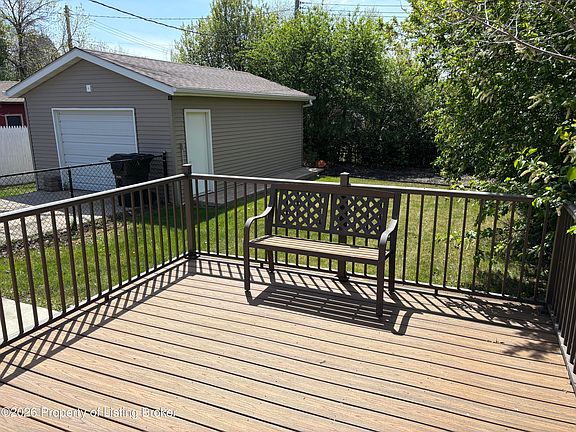 5th image of 303 3rd Ave N