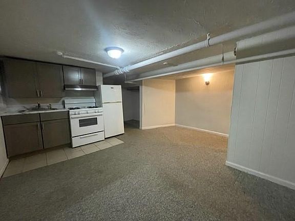 3rd image of 2938 W Cullom Ave #G