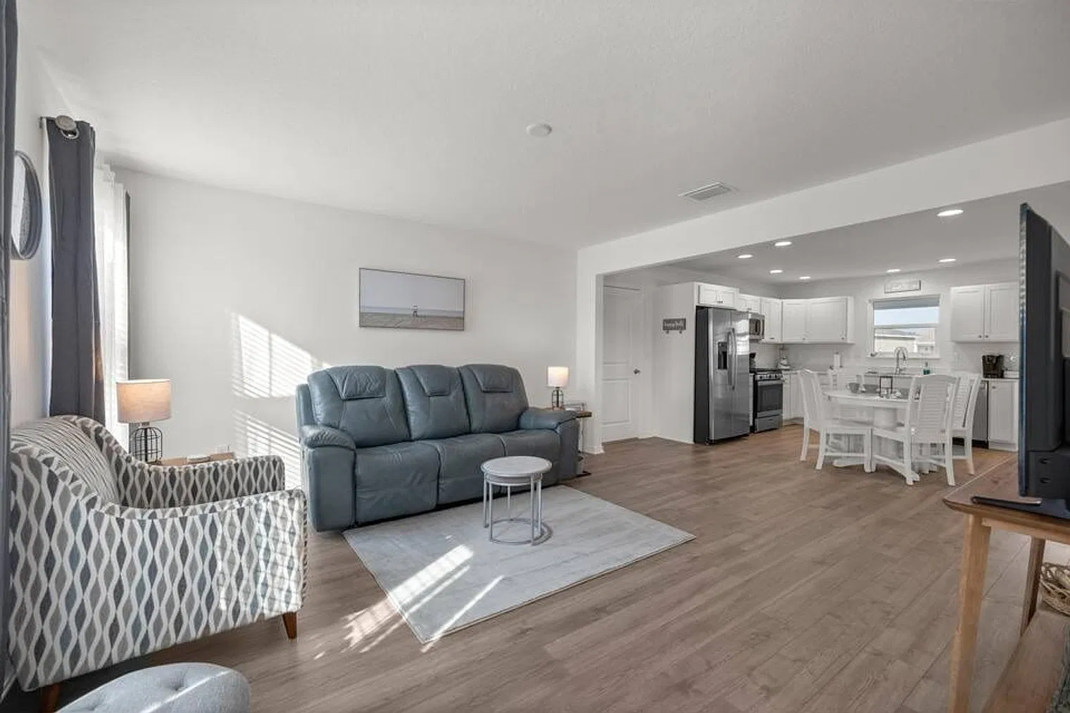 3 bed, 2.0 bath, $3,750 — Photo 1