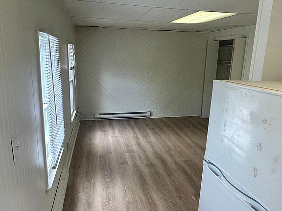 3rd image of 54 Malta Ave #2F