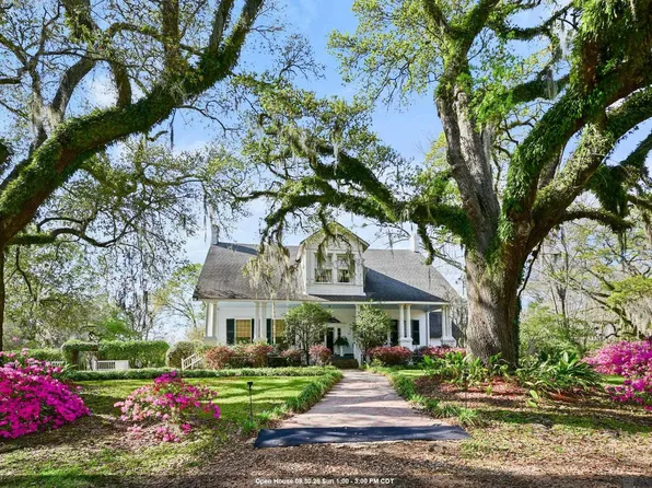411 Desert Ln, Woodville, MS 39669