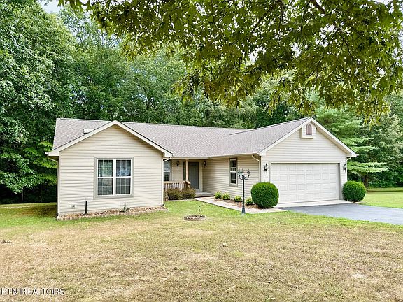 2nd image of 95 Hillwood Dr