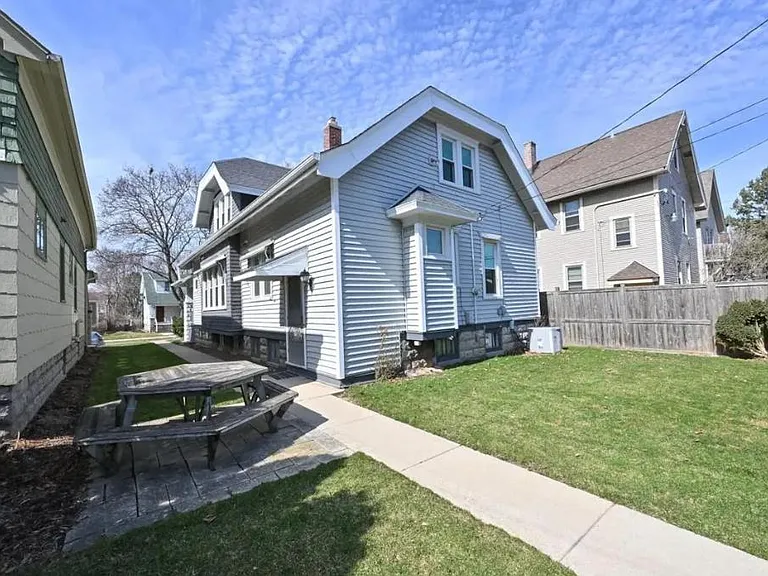 Backyard, central air