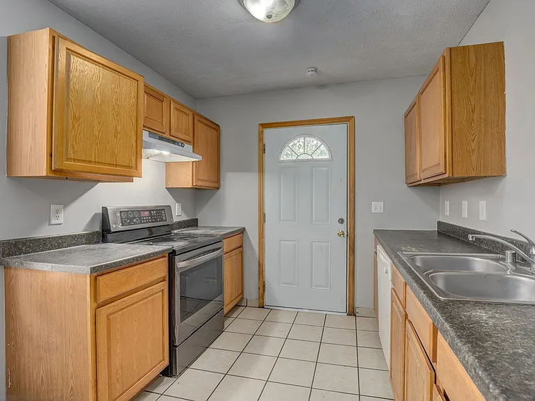 1807 Madison Ave #2 — Photo 5