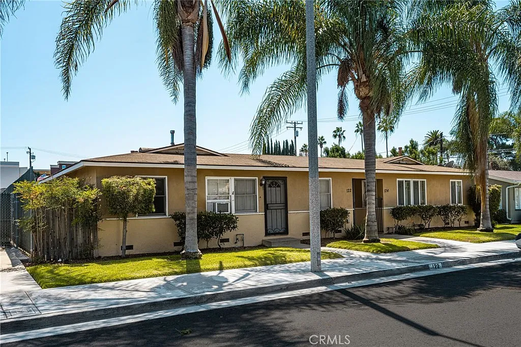1 bed, 500 sqft, $1,800 — Photo 2