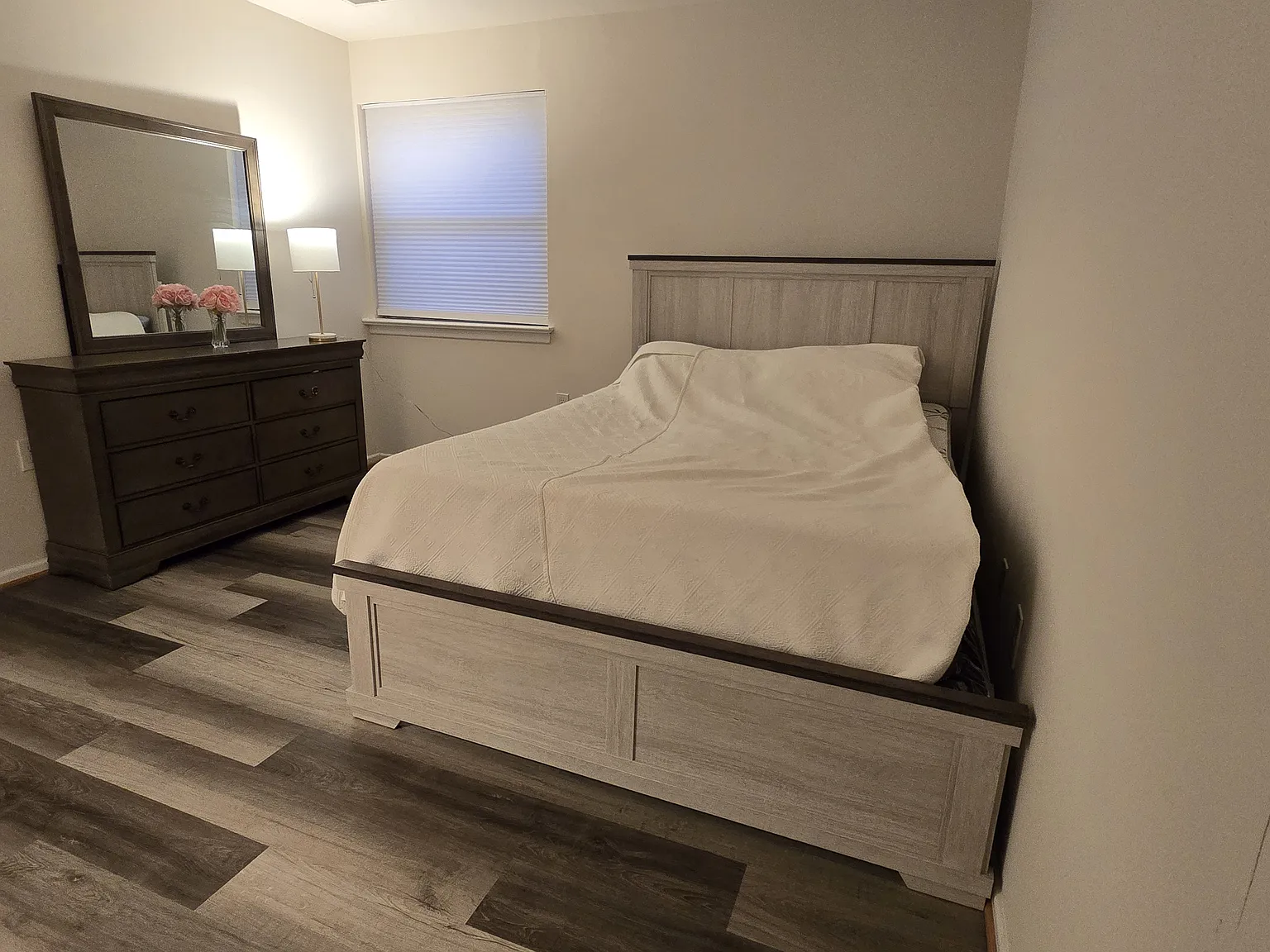 1 bed, 1029 sqft, $800 — Photo 2