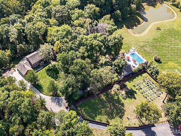 4th image of 115 Cobblestone Hills Rd