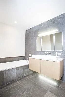 Rented by iAdvise Real Estate LLC | media 19