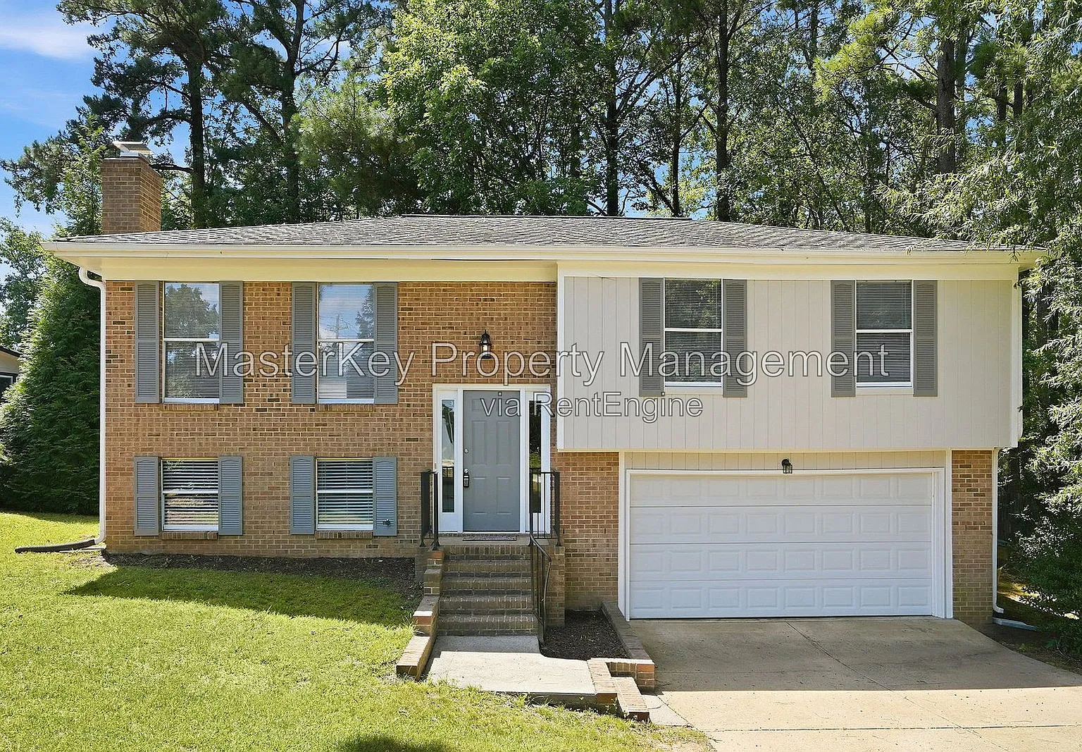 3 bed, 2.5 bath, 1527 sqft, $2,095 — Photo 2