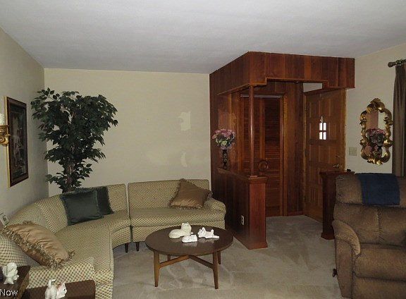 2nd image of 566 Shadylawn Dr