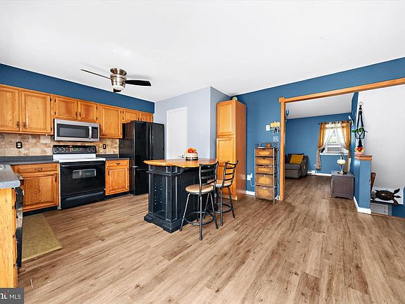 5th image of 4 Berger Ln