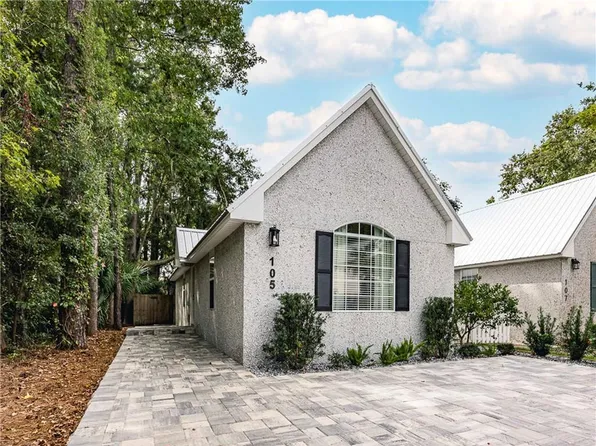105 Palmetto St, Saint Simons Island, GA 31522