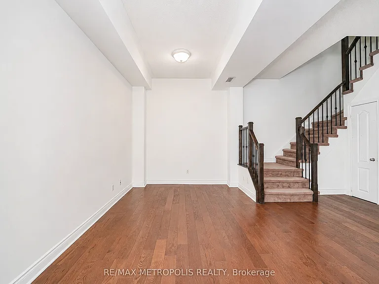 3 Rean Dr #Townhouse 13 — Photo 14