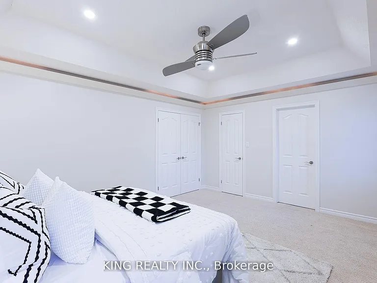 1223 Coronation Dr — Photo 24