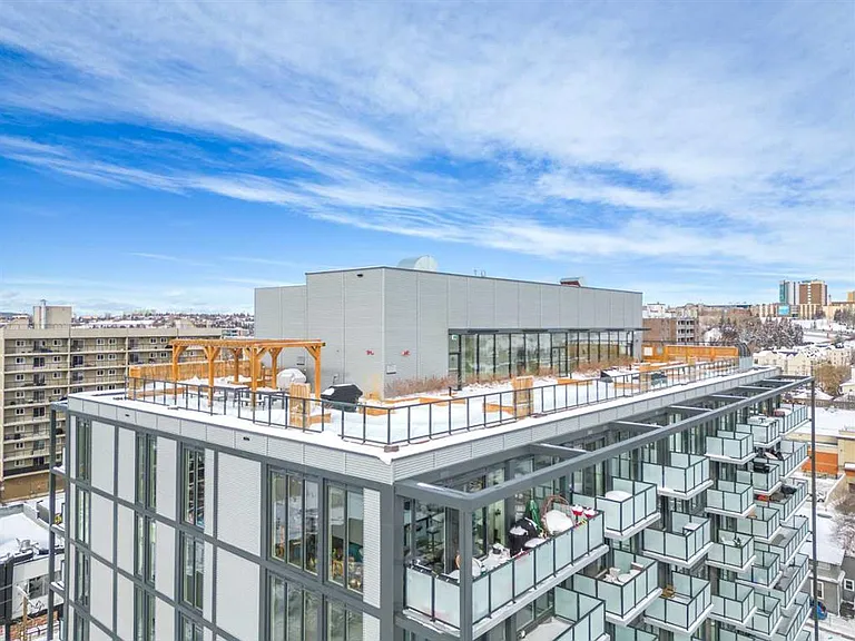 329 9a St NW — Photo 39
