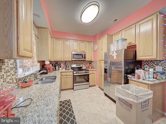 4th image of 3424 Brahms Dr
