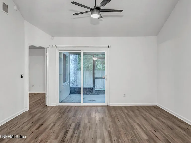 3105 Coral Reef Dr — Photo 12