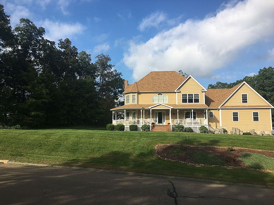 2nd image of 6 Rolling Hills Dr