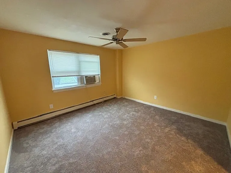 812 Indiana Ave — Photo 6